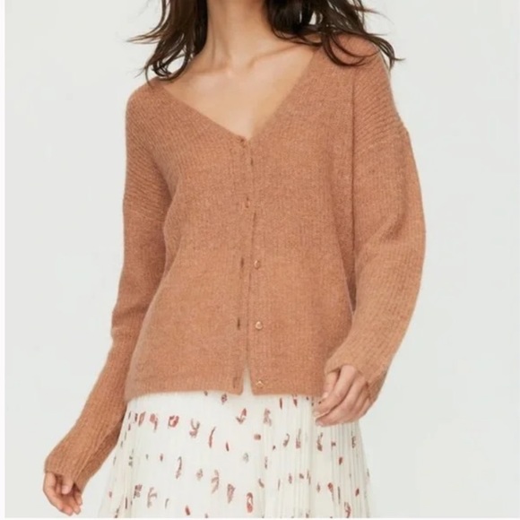 Aritzia Sweaters - Wilfred Aritzia Front to Back Cardigan Sweater size XXS
